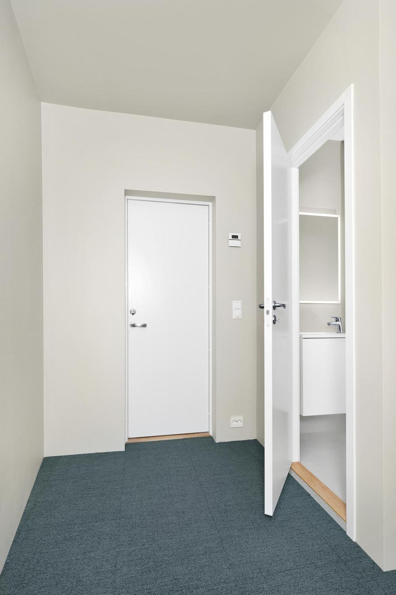 Central Guest House - Bedroom With En Suite Bathroom Stavanger Rum bild