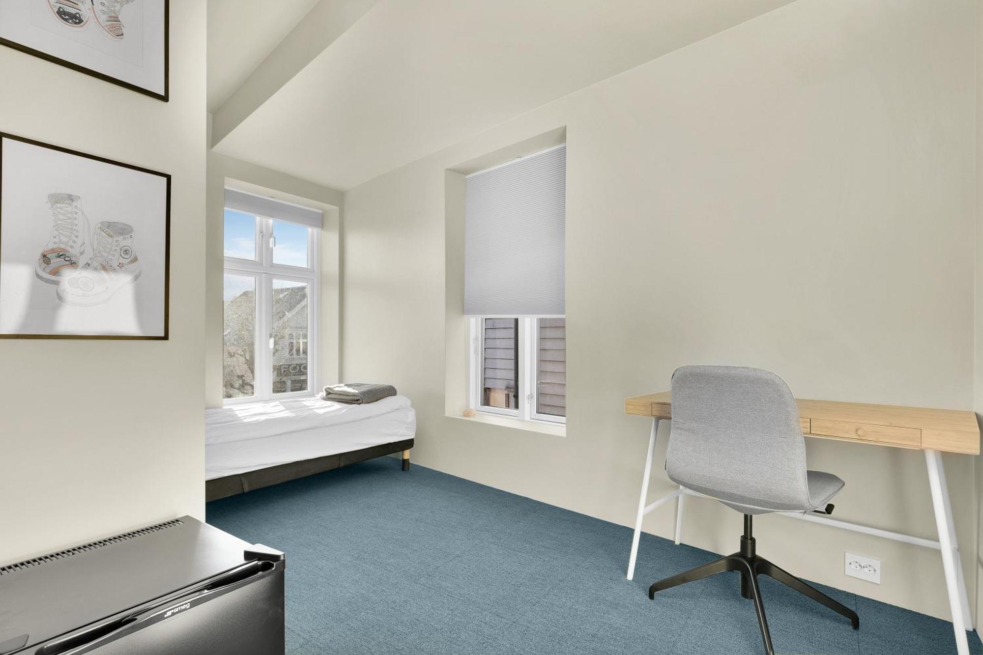 Central Guest House - Bedroom With En Suite Bathroom Stavanger Exteriör bild
