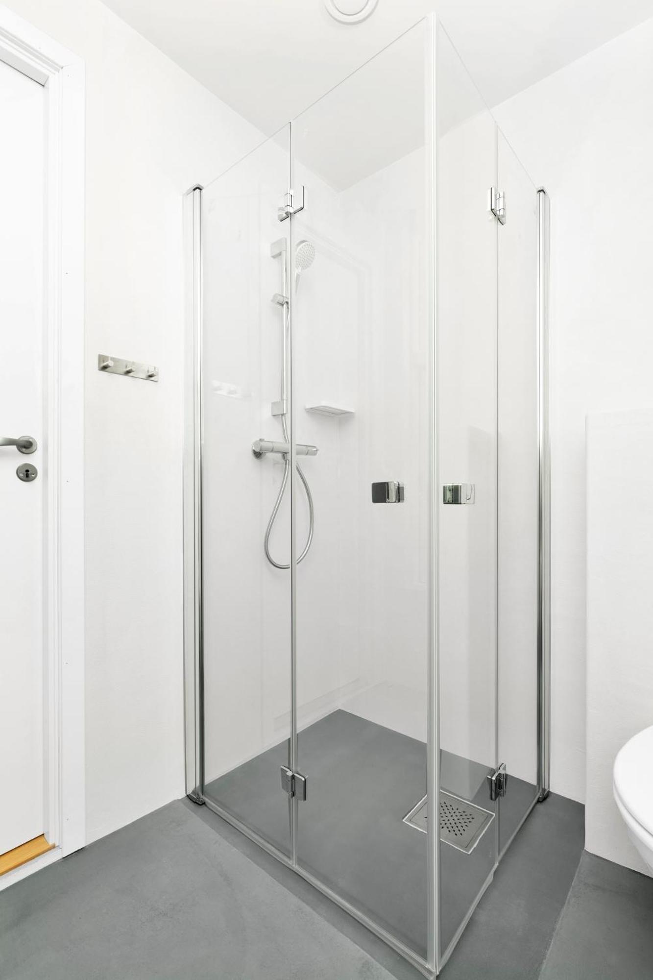 Central Guest House - Bedroom With En Suite Bathroom Stavanger Rum bild